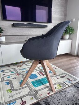 Šedé křeslo Leonie - 4