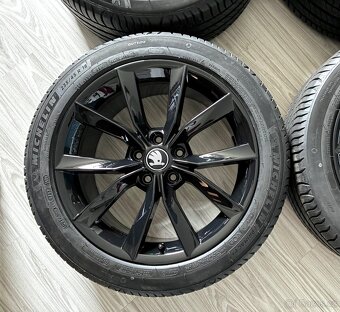 Modus 5x112 235/45/18 letní - 4