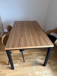 Jídelní stůl + židle - 4