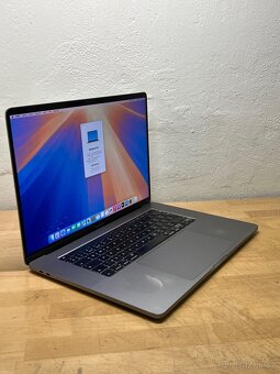 MacBook Pro 16” 2019 CTO/16GB RAM/I7/512GB SSD/ Záruka - 4