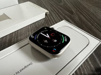 Apple Watch 7. generace 45mm TOP STAV, řemínky nepoužitý. - 4