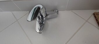 Prodám nástěnnou vanovou baterii GROHE rozteč 150 mm - 4