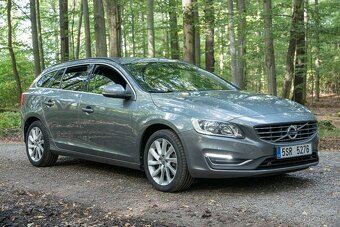 Volvo V60 2.0 D2 88kw VEA, r.v. 2017, man. převodovka - 4