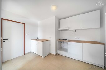 Prodej bytu 1+1, Plzeň, Náměstí Míru, ev.č. 00088 - 4
