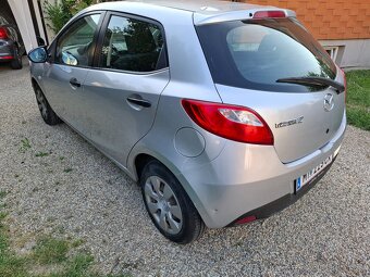 Mazda 2 1.3i Klima Model 2009 - 4