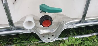 IBC KONTEJNER / NÁDRŽ NA 1000 L - ČISTÉ - 4