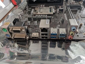 MSI B360M Pro-VDH + i3 9100F + 12GB DDR4 2666MHz + W11 Pro - 4