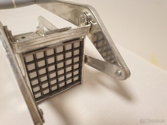 Kráječ na hranolky - 4