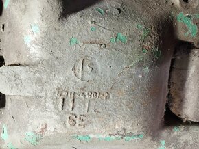 Víko hydrauliky - 4