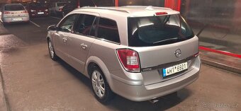 Opel Astra H 2.0 turbo 147 kW - 4