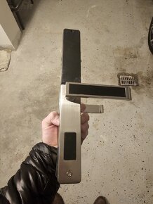 Smart locks, chytré kliky levé/pravé Yrhand - 4