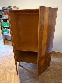 Staré skříně za odvoz - 4