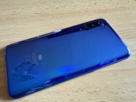 Xiaomi Mi 9 LTE 128GB modrý - 4