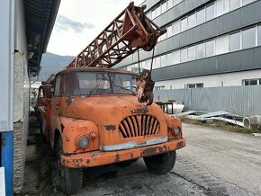 Tatra 138 - 4