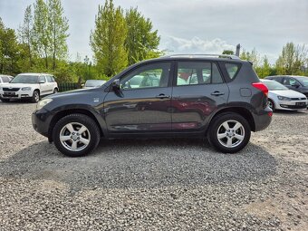 Toyota RAV4,2.2D-4D,100KW,4x4,NEMÁ DPF,BEZ KOROZE,R.V.2007 - 4