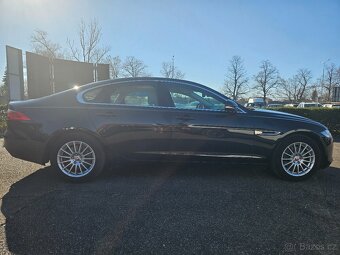 JAGUAR XF 2019 2.0 25D 177kW SEDAN,VÝHŘEVY,KŮŽE,NAVI - 4