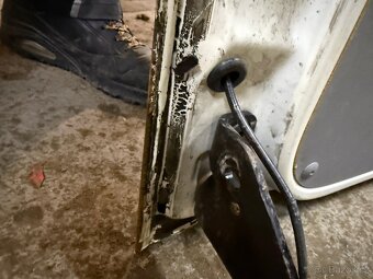 Levé šoupací dveře VW TRANSPORTER T5 - 4