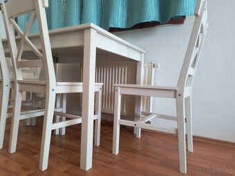 Prodám jídelní stůl a 4 židle - 4