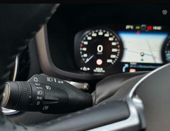 Volvo v60 r 2018 2.0d 92000km manual STK 12. 2026 - 4