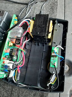 záložní zdroj APC,Eaton - 4
