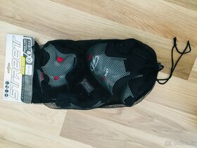 Sada set na kolečkové brusle, kolo, skateboard - 4