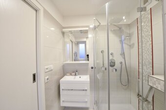 Pronájem bytu - 2+1 - ulice Zámečnická centrum - Trutnov - 4
