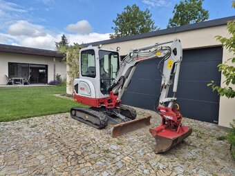 Takeuchi TB 225 2.5t - 4