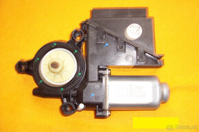6Q1959801A Motor stahov.lev.p+047133062 Škrtící klapka Fab.1 - 4