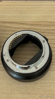 Redukce Commlite z Canon EF na Sony E Mount - 4