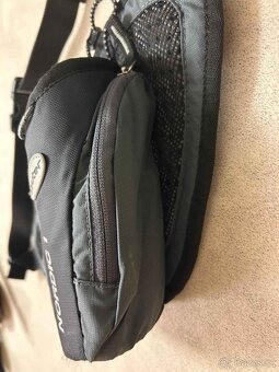 Větší ledvinka kolem pasu, sportovní pas - Deuter - 4