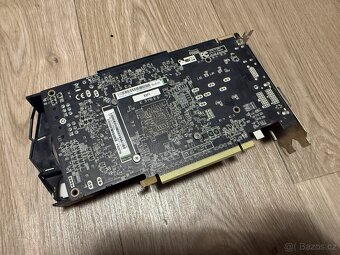 Grafická karta Radeon R9 270X - 4
