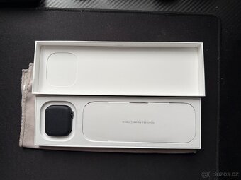 Apple Watch Series 10 – 42 mm (GPS, černý hliník) - 4