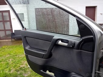 Opel Astra 66KW 1.4 16V rok 2004 - 4