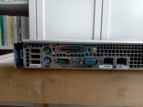 Starý retro server do racku - Pentium 4 Nortel CallPilot CP - 4