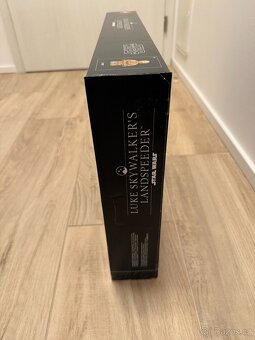 LEGO Star Wars 75341 Luke Skywalker's Landspeeder UCS - 4