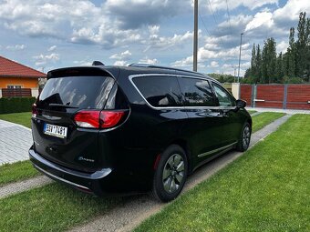 Chrysler Pacifica, 3.6L V6 HYBRID, DPH, 7míst - 4