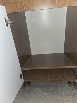 Skříň + skříňka - 4