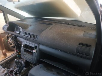 Vw Sharan 1.9 TDI, rok 2004, 85 Kw - 4