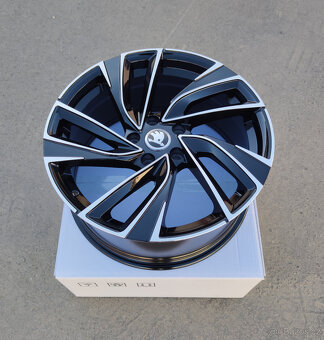 Alu kola 5x112 18 \\ 5x112 r18 - 4