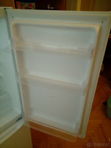 Zánovní lednička s mrazákem Candy - 4