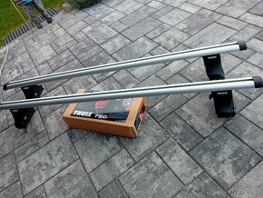 2x střešní nosiče thule 750 a 751, drzak lyží hakr - 4