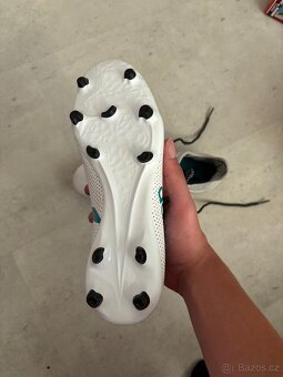 Bílé kopačky Adidas - 4