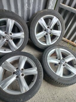 4ks alu disky orig. Vw 5x112 R17 - 4