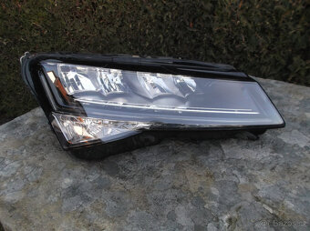 ŠKODA SUPERB 3 SVĚTLA-DVEŘE I 5-BLATNÍKY-NÁRAZNÍKY - 4