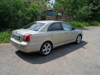 Avensis - 4
