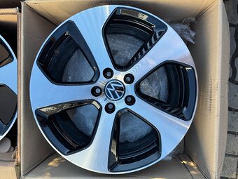 ORIGINÁL Alu Volkswagen AUSTIN R18, 5x112 - ZÁNOVNÍ - 4