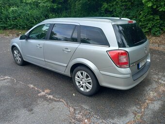 Prodam Opel Astra H benzin - 4