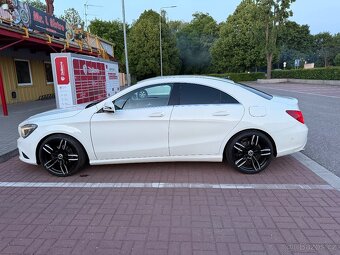 Mercedes-Benz CLA 200 - 4