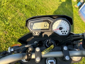 Yamaha FZ8 2011 - 4
