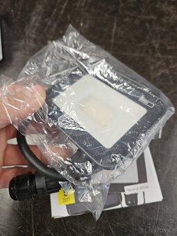 LED reflektor 10W - 4